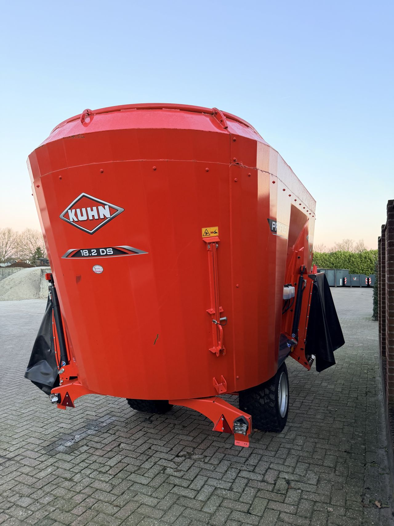 Kuhn Profile 18.2DS