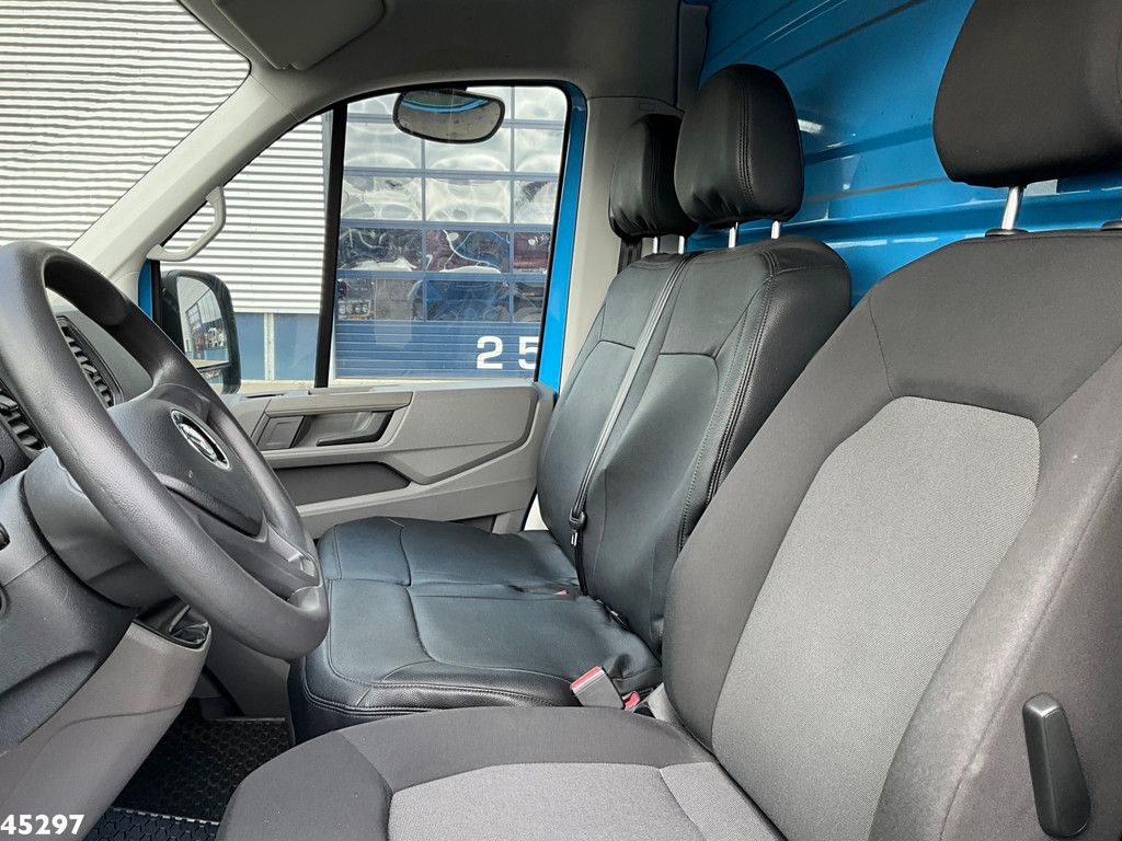 Volkswagen Crafter 35 2.0 TDI met Nieuwe Oprijcarrosserie