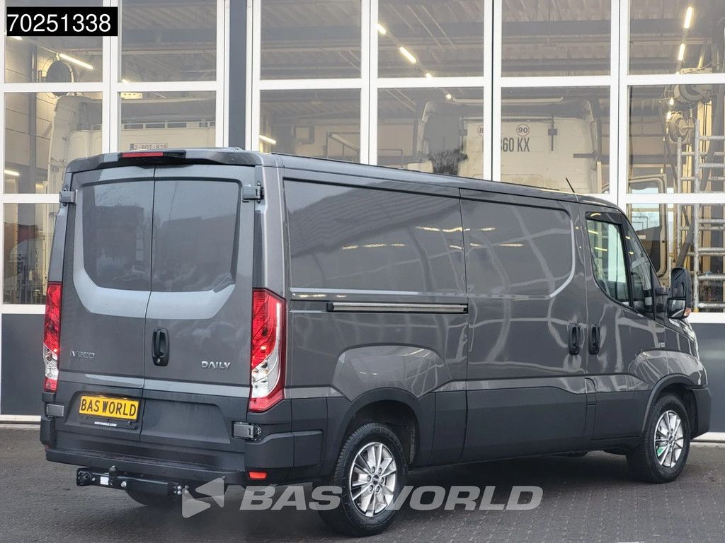 Iveco Daily 35S21 3.0L Automaat L2H1 210PK Laag Dak 2025-Model 3,5t Trekhaak ACC Navi LED Camera Parkeersensoren Euro6 L2 9m3 Airco Trekhaak