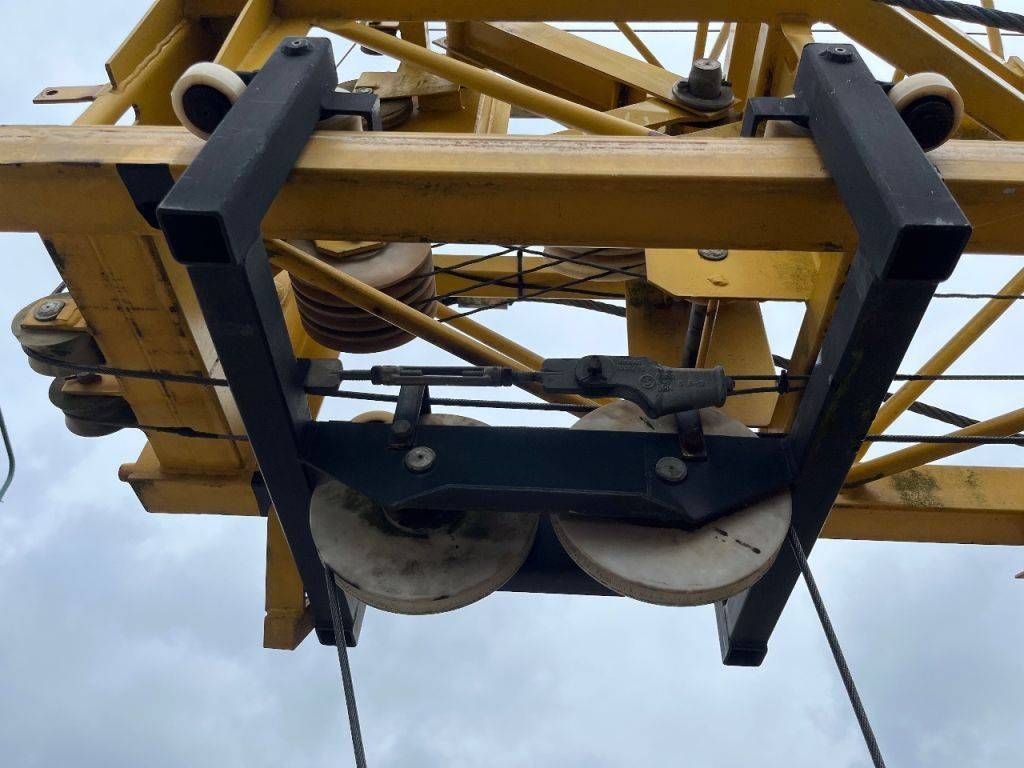 Construction crane DAF 2500 Diesel 1985/Movilift 200-1 Electric 1999