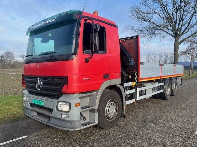 Crane truck Mercedes-Benz Actros 2832 6x2 Diesel 2006