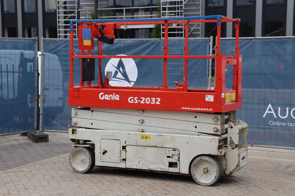 Scherenbühne Genie GS-2032 Elektrisch 8m 2013