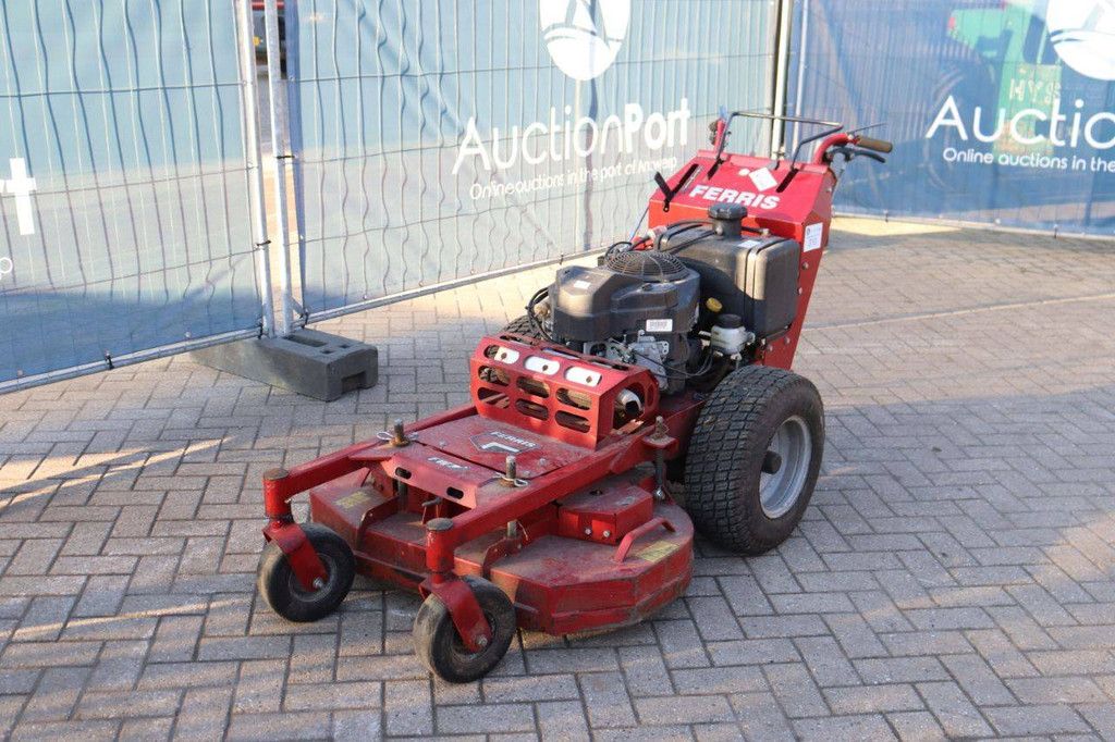 Ferris FW25 Petrol Riding Mower