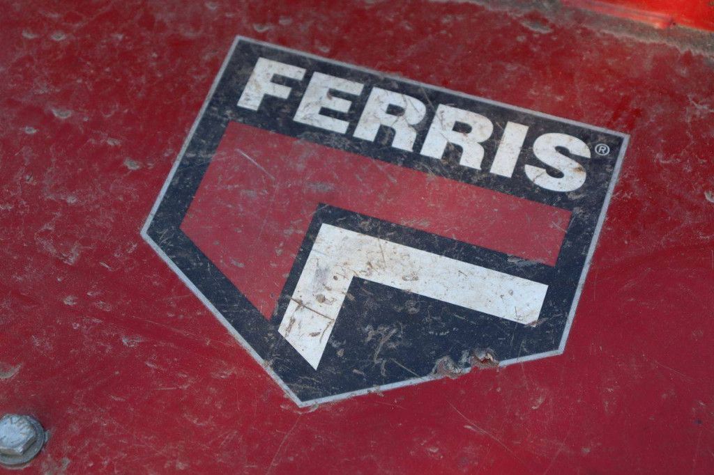 Ferris FW25 Petrol Riding Mower