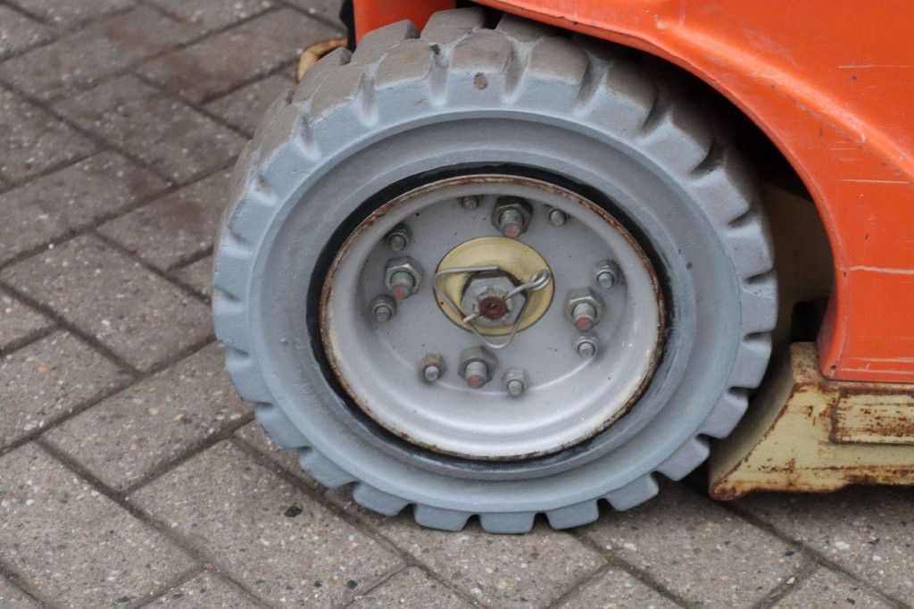 JLG TOUCAN 800 A Electric Mast Lift 8m 2010