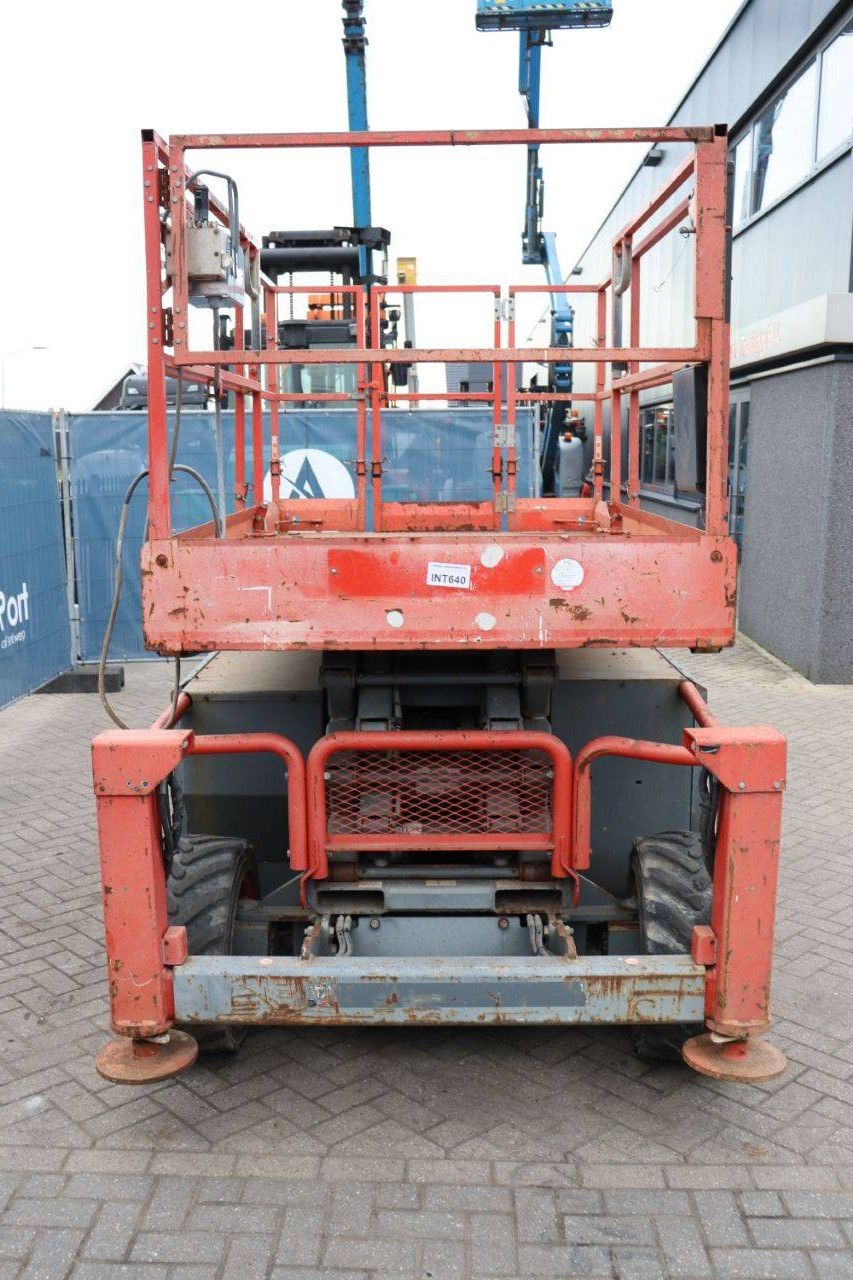 Scherenarbeitsbühne Skyjack SJ6832RT Diesel 12m 2015