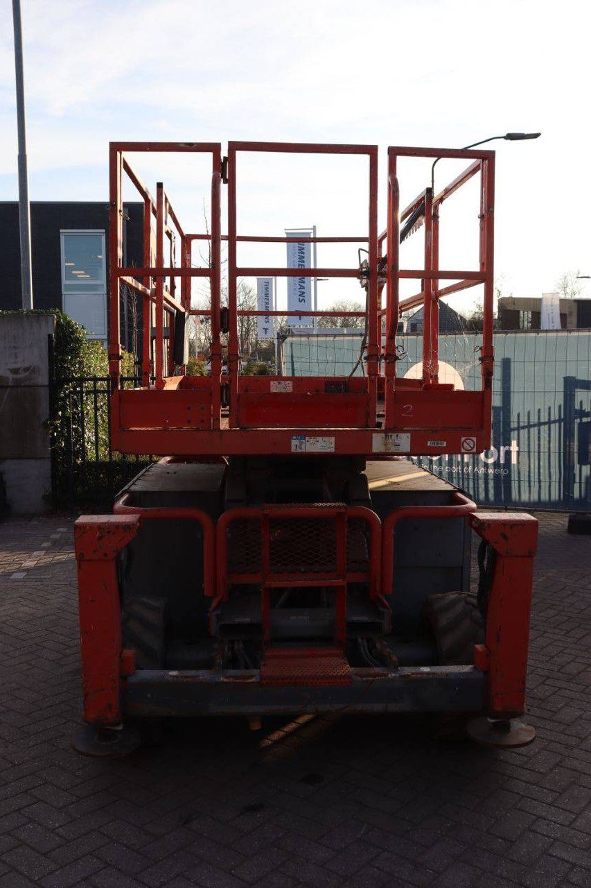 Scissor lift Skyjack SJ6832RT Diesel 12m 2015