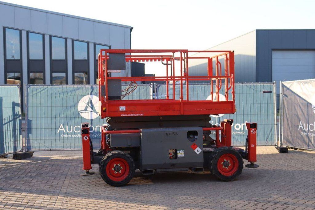 Scissor lift Skyjack SJ6832RT Diesel 12m 2016