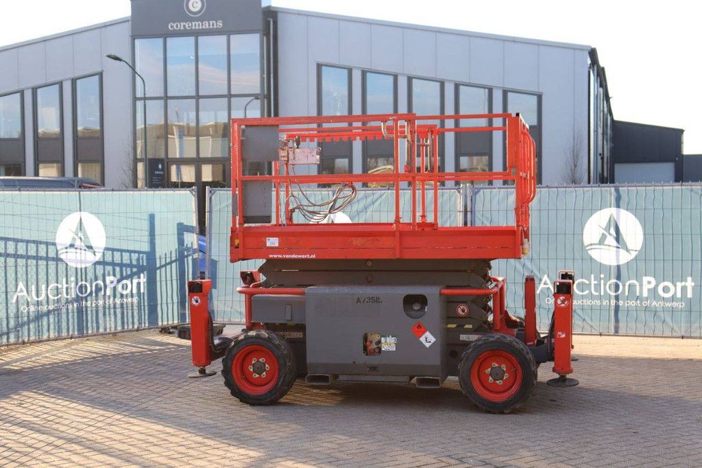 Scissor lift Skyjack SJ6832RT Diesel 12m 2016