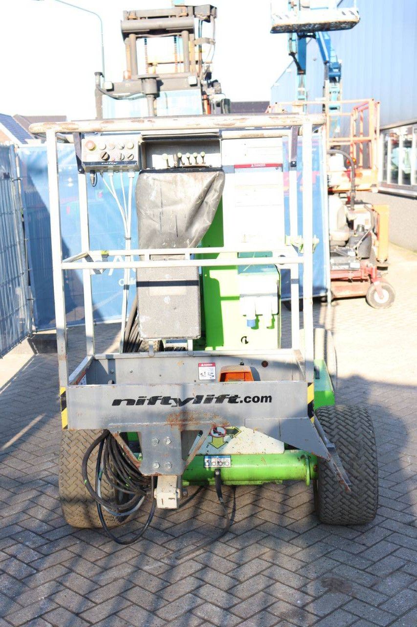Niftylift HR12NDE Electric + Diesel Articulated Boom Lift 2015