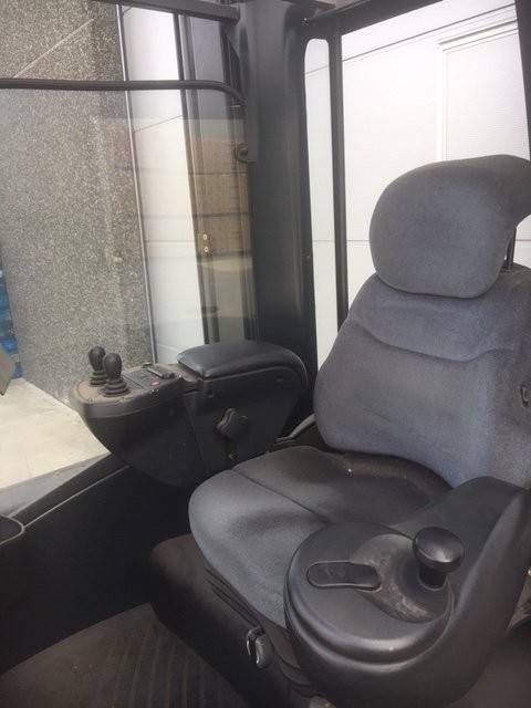 Reach truck Linde R17X Electric 1700kg 8.25m 2006