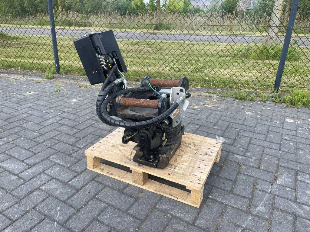 STEELWRIST X06 S40 | TILT ROTATOR | VLS | FPL | RF | NEW / UNUSED