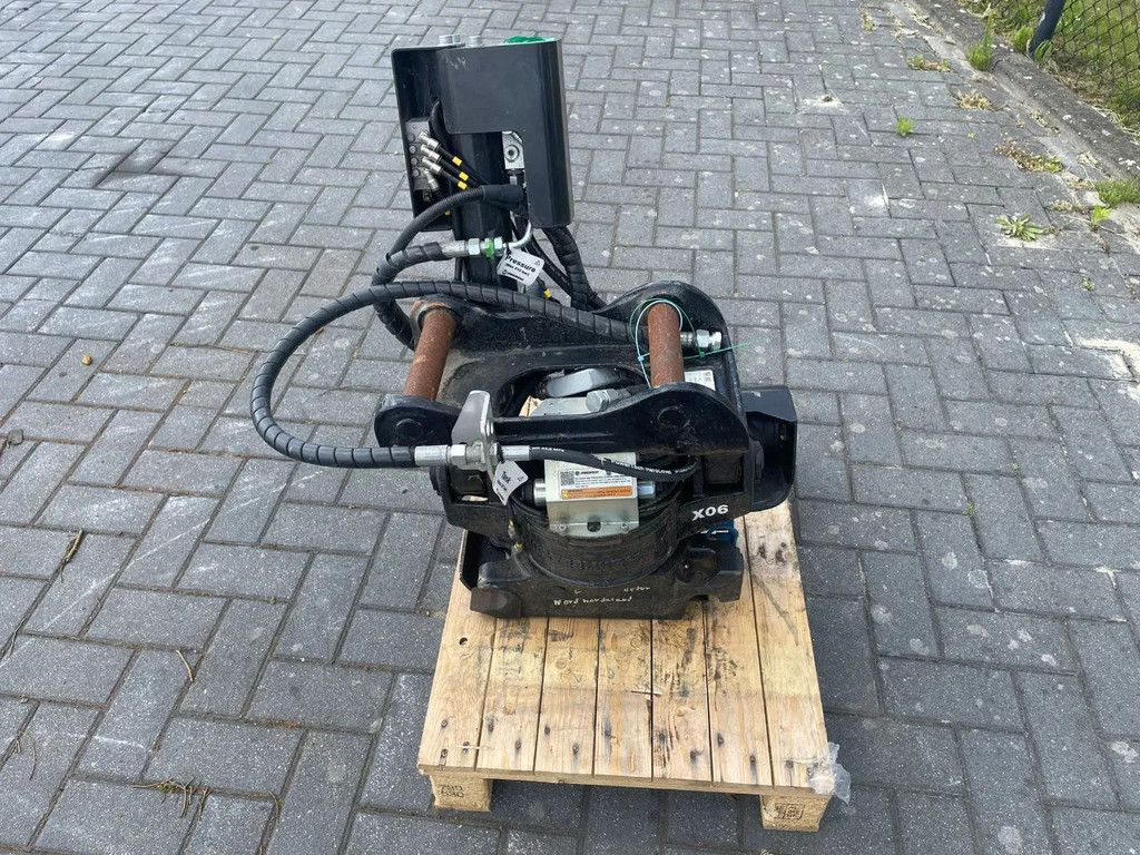 STEELWRIST X06 S40 | TILT ROTATOR | VLS | FPL | RF | NEW / UNUSED
