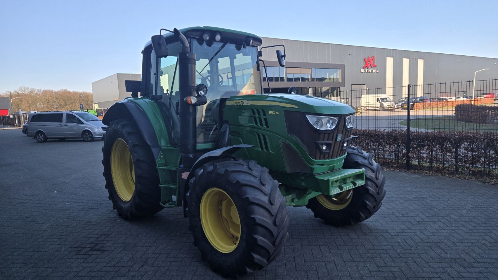 2017 John Deere 6110M Aircon 40 kmh