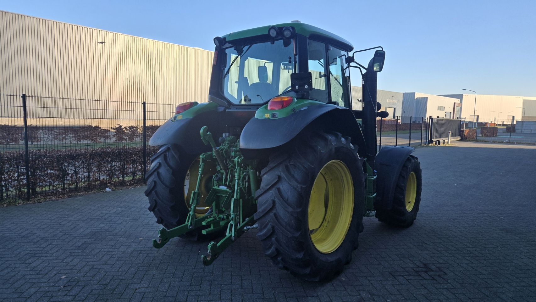 2017 John Deere 6110M Aircon 40 kmh