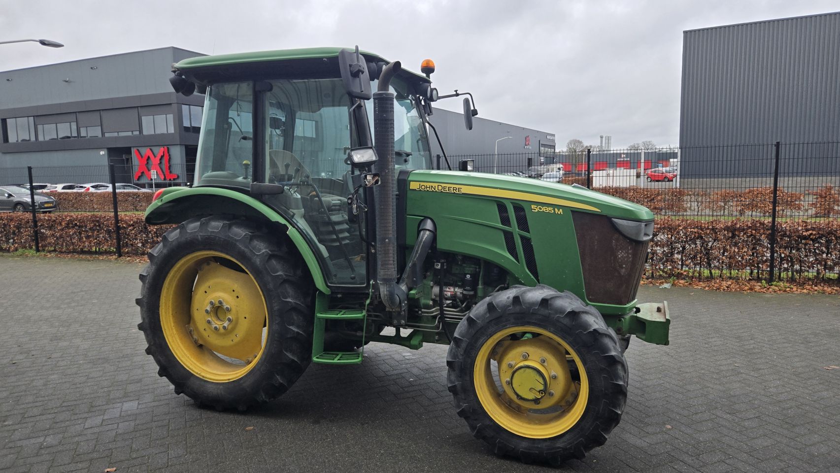 2015 John Deere 5085M Airco 40 KM/h