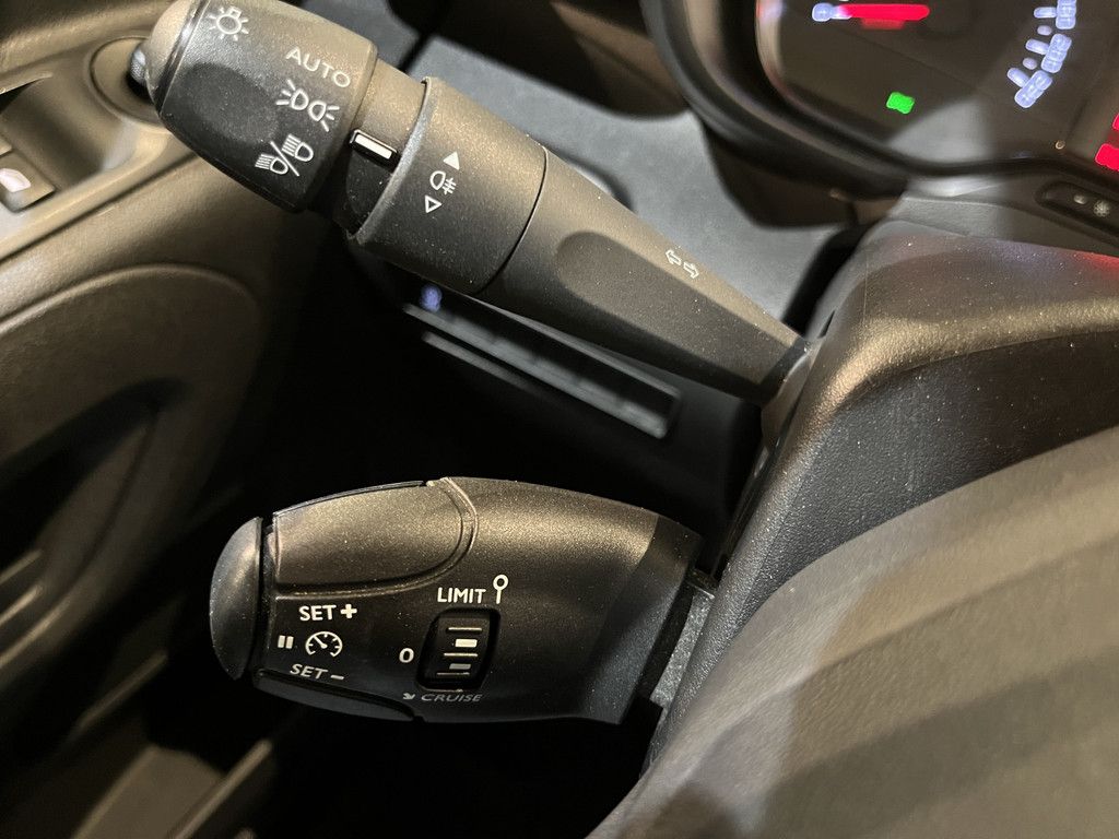 Toyota PROACE CITY 1.5 D-4D Cool / Euro 6 / Airco / Cruise Control / Trekhaak / 59.200 KM !!