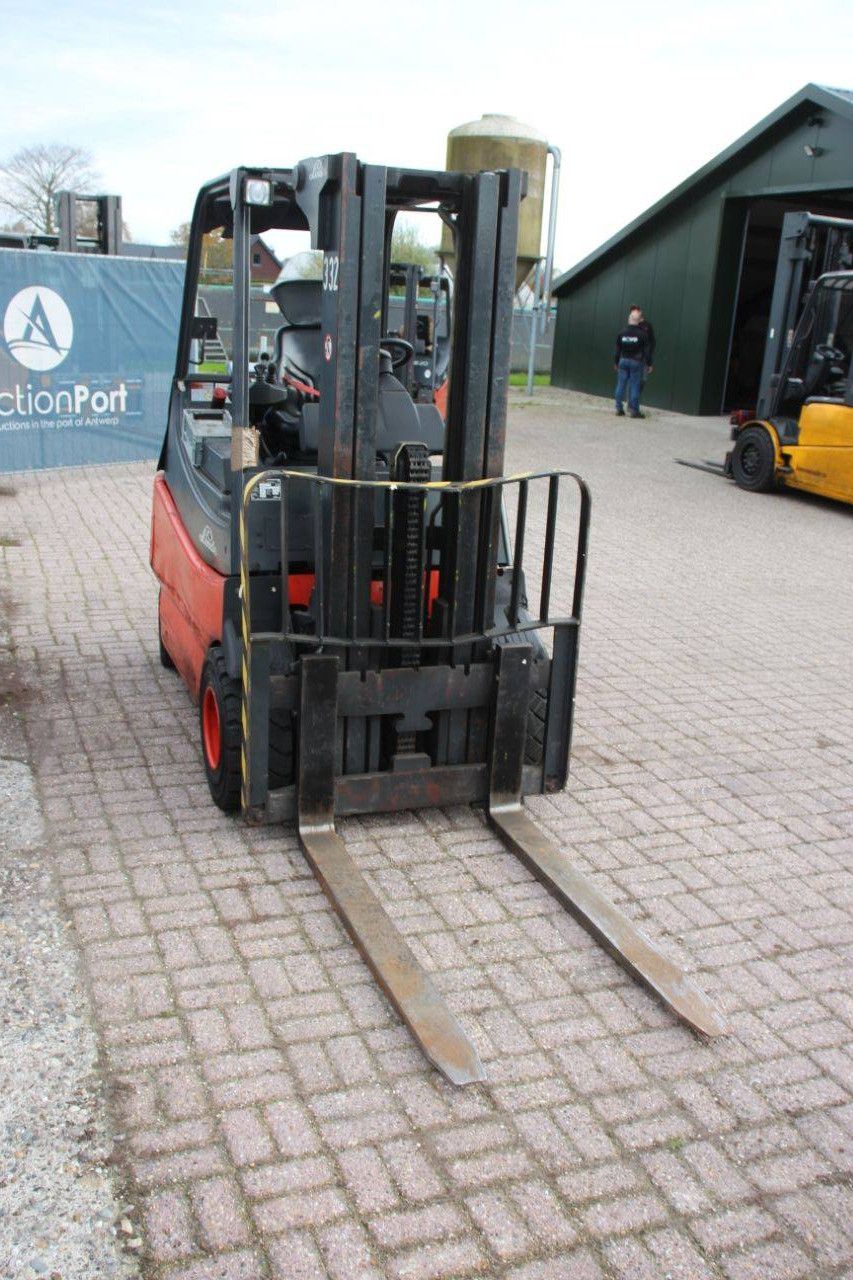 Forklift Linde E30/03/600 Electric 3000kg 2005