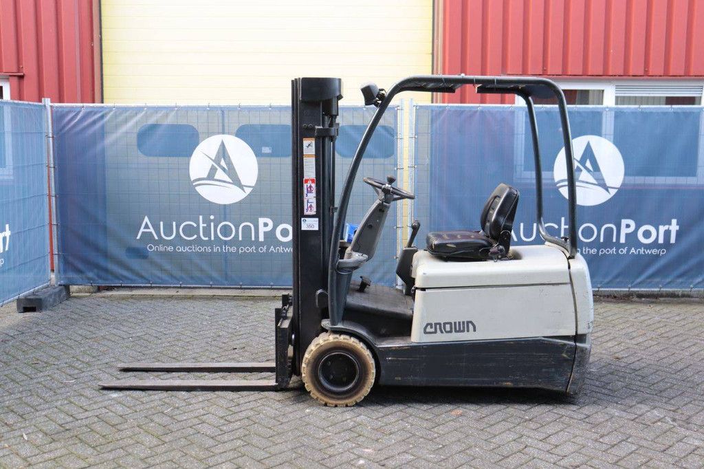 Crown SC3018 OPT3 Electric Forklift 1800kg 4.3m 1997