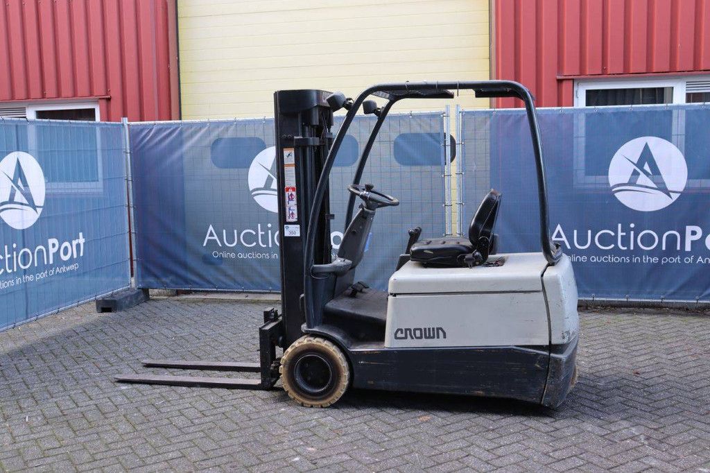 Crown SC3018 OPT3 Electric Forklift 1800kg 4.3m 1997