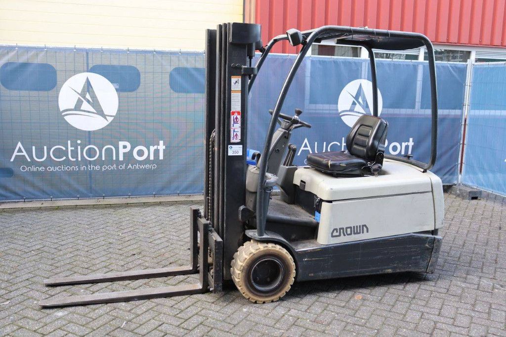Crown SC3018 OPT3 Electric Forklift 1800kg 4.3m 1997