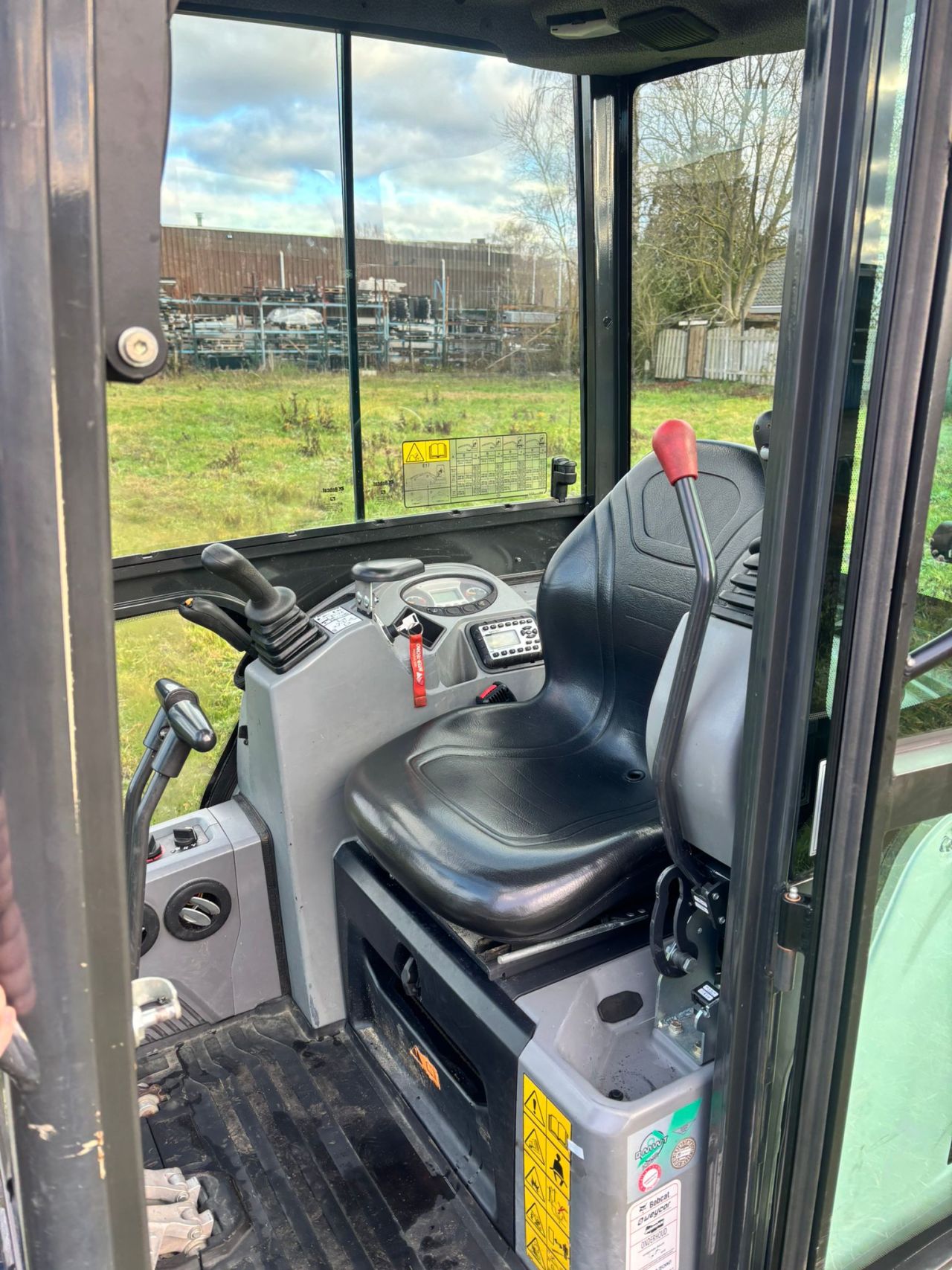 Bobcat E17 minigraver