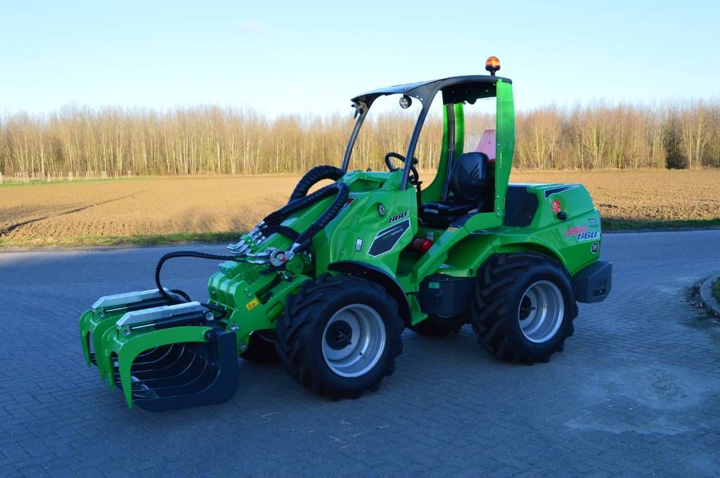 Avant 860i TDL+ met Industriegrijper 130 cm