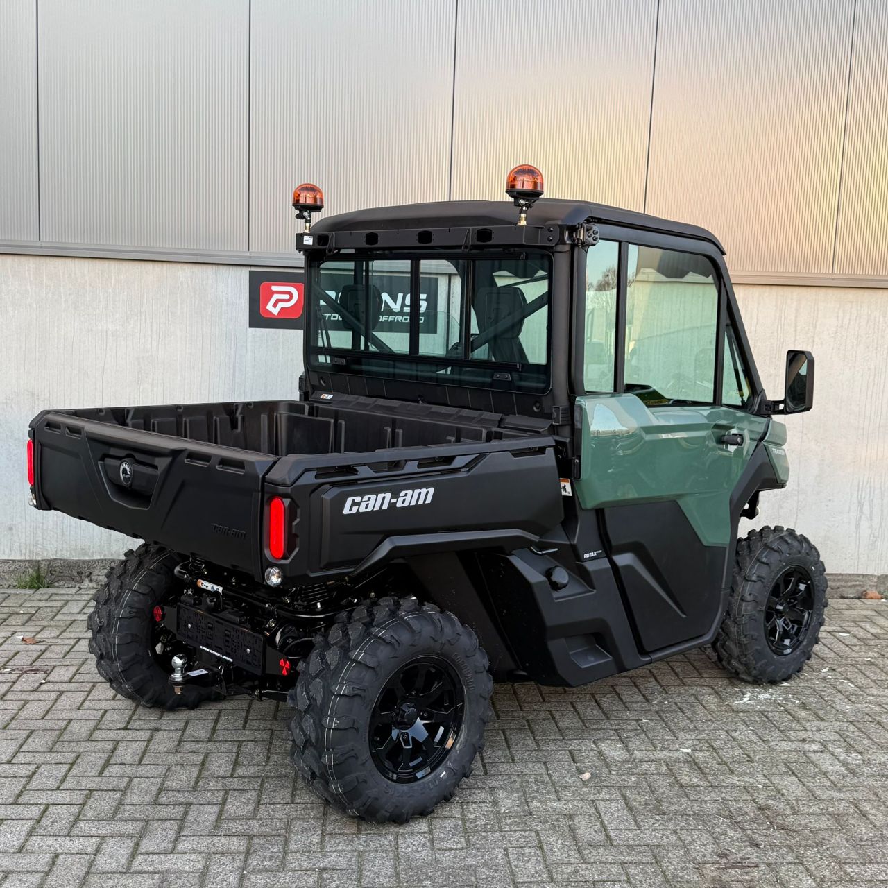 Can-am Traxter XU T HD7, Luxe cabine, John Deere Gator DEMO