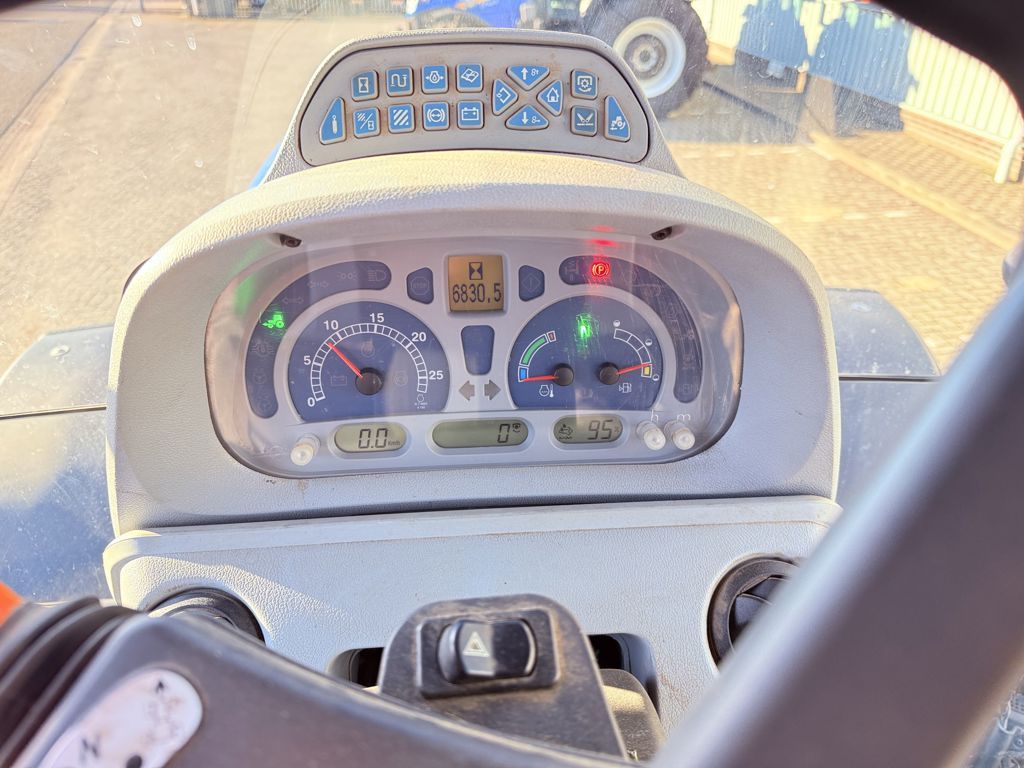 New Holland T7.170 Range Command