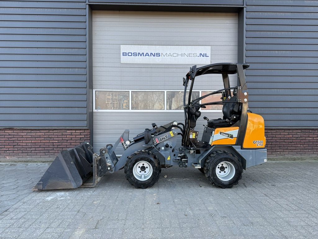 Giant G1500 X-TRA minishovel / kniklader BJ 2024