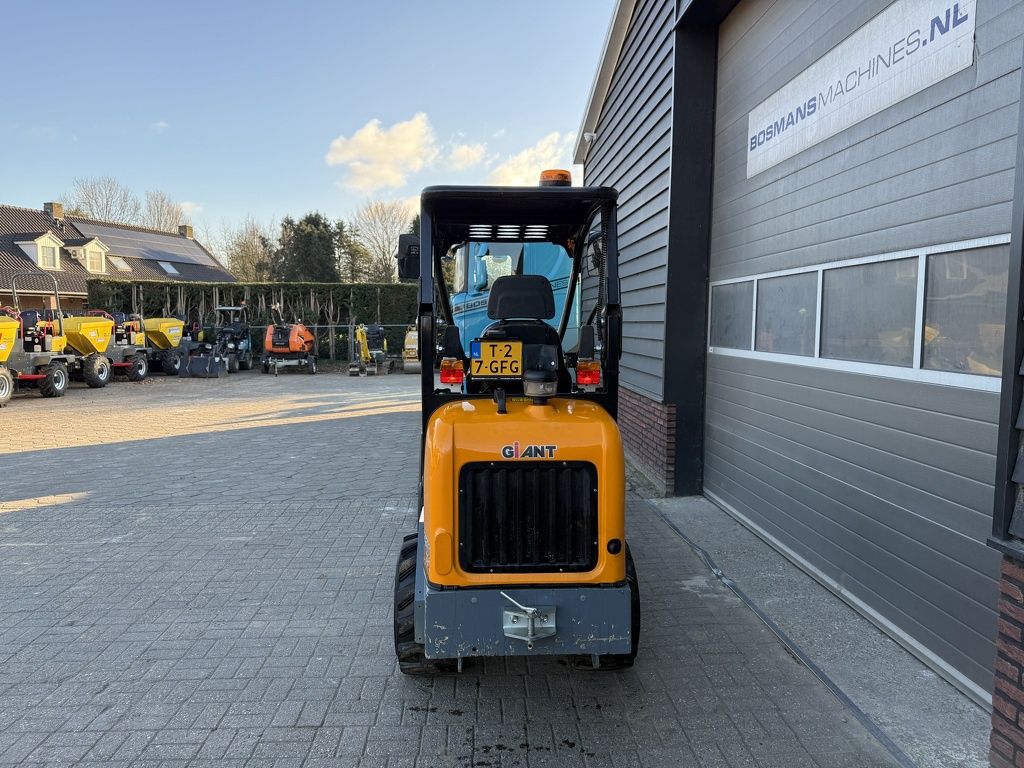 Giant G1500 X-TRA minishovel / kniklader BJ 2024
