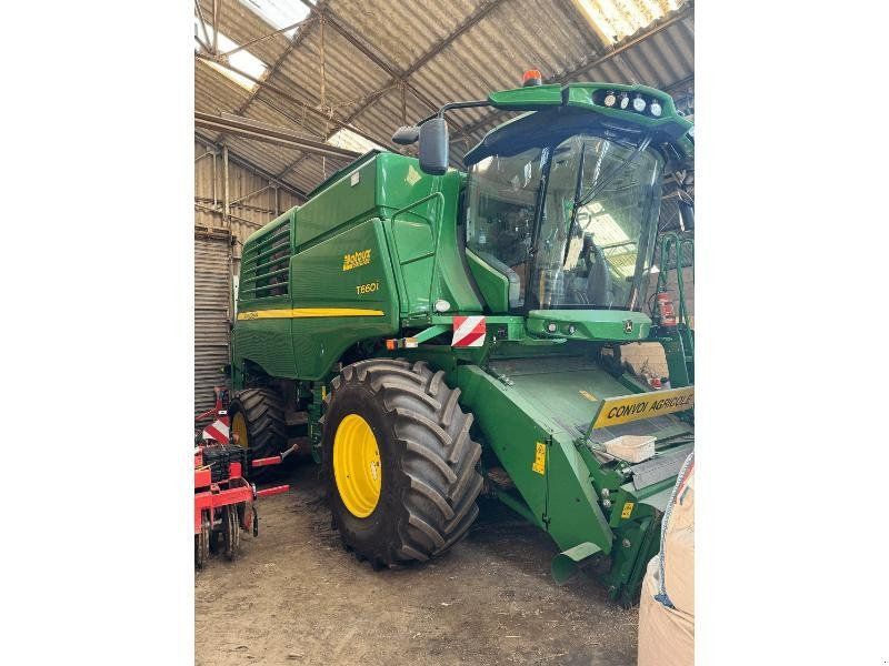 John Deere T660