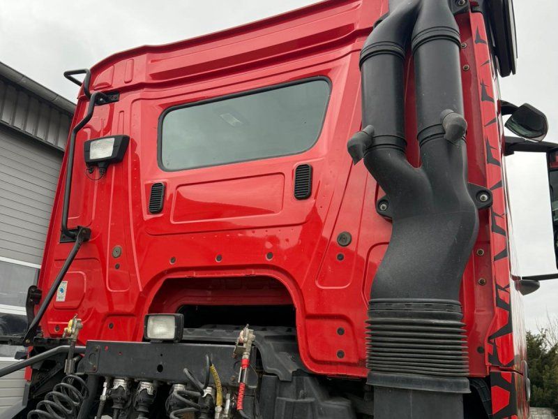 Mercedes-Benz 1851 Agrotruck
