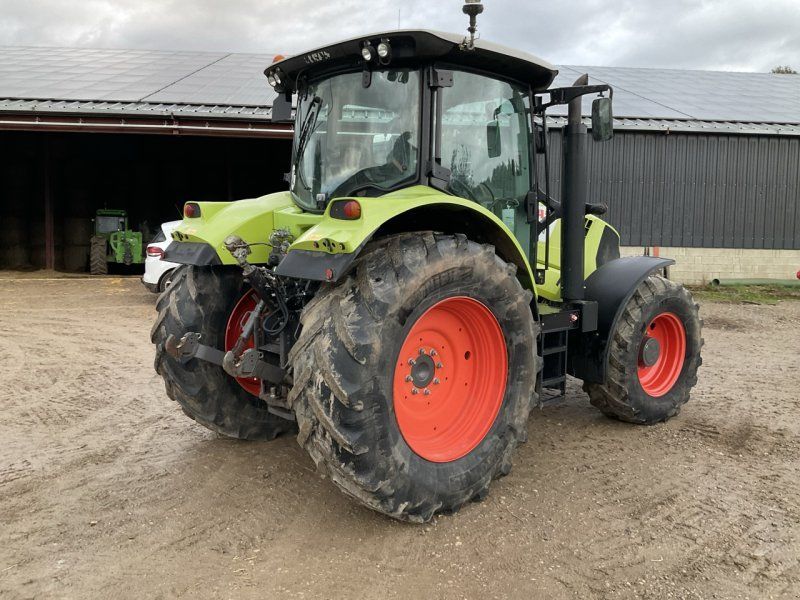 Claas ARION 620