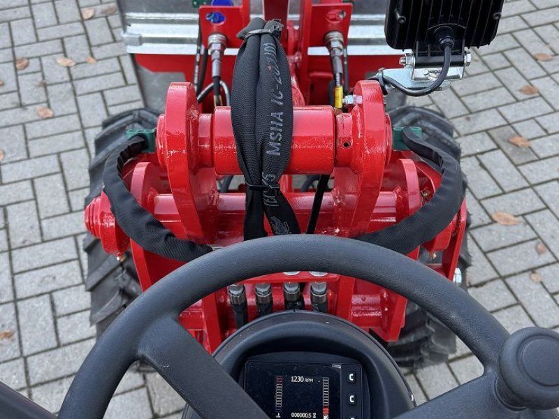 Fuchs F 800 Hoflader Knicklader lader