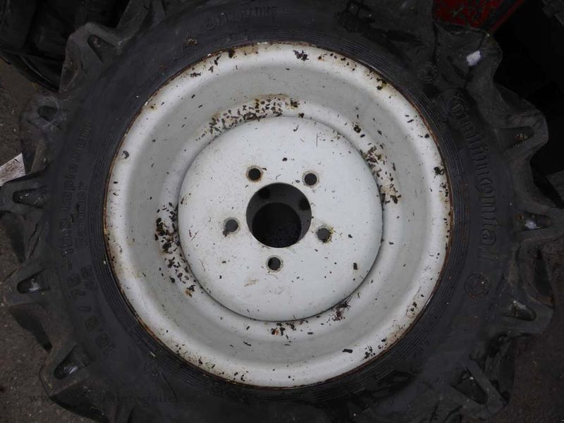 Continental Räder 10.0/75-15.3 zu Aebi TT80