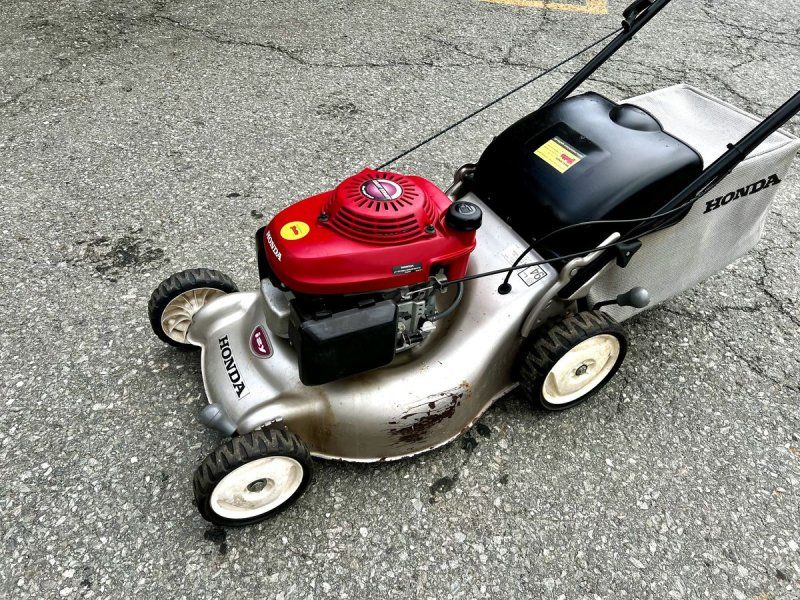 Honda IZY Rasenmäher mit 46cm Schnittbreite