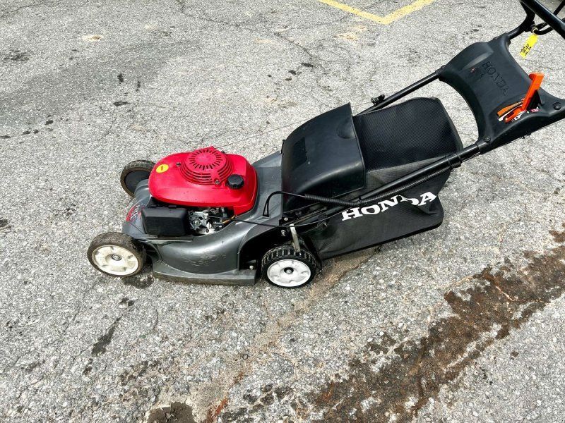 Honda HRX 476 mit 47cm Schnittbreite