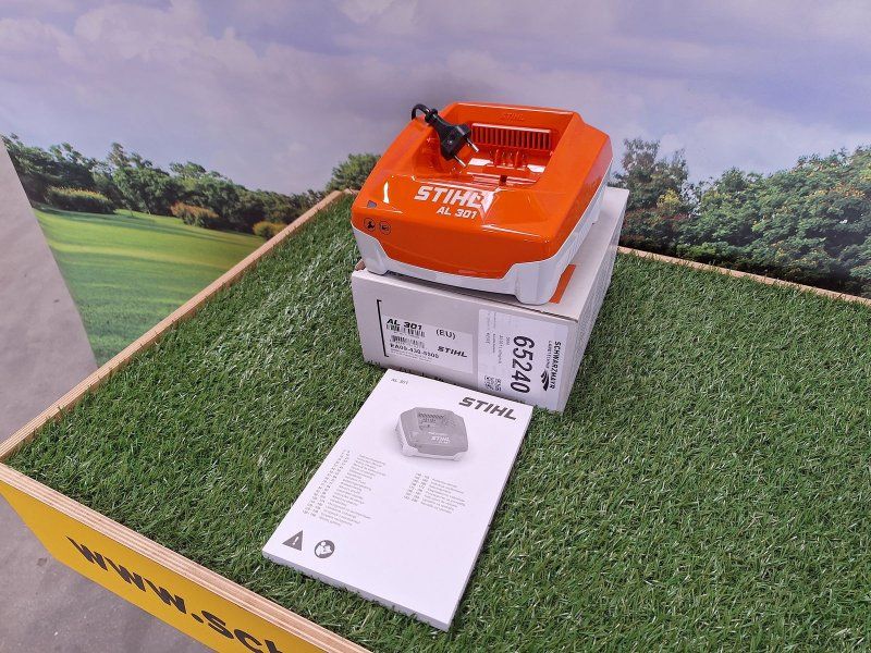Stihl AL301 Ladegerät