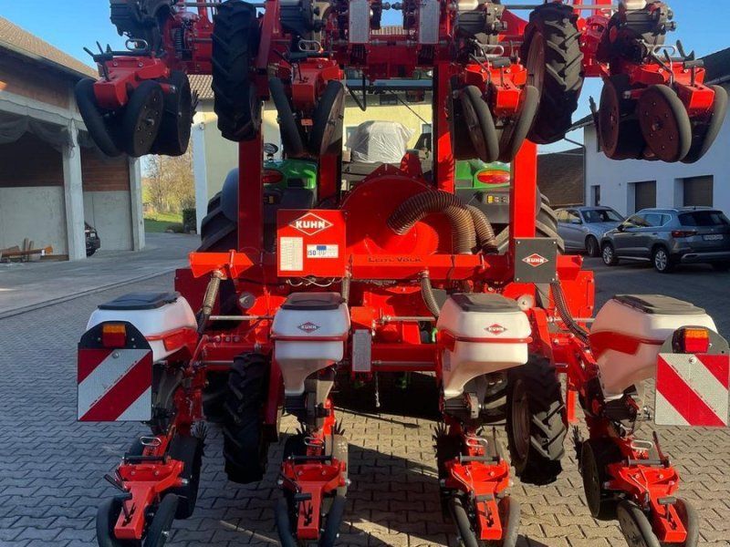 Kuhn Maxima 3 R 8 reihig