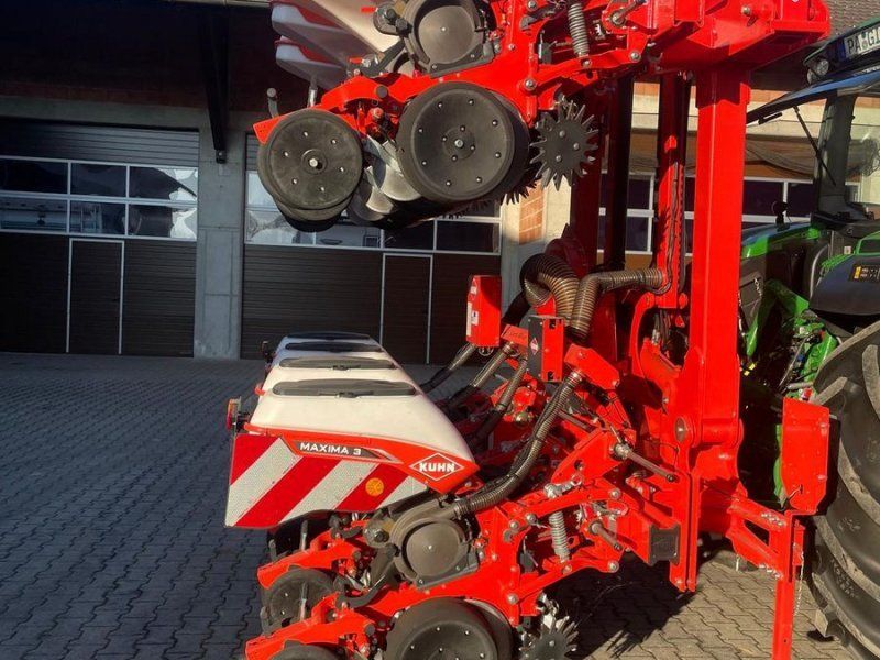 Kuhn Maxima 3 R 8 reihig