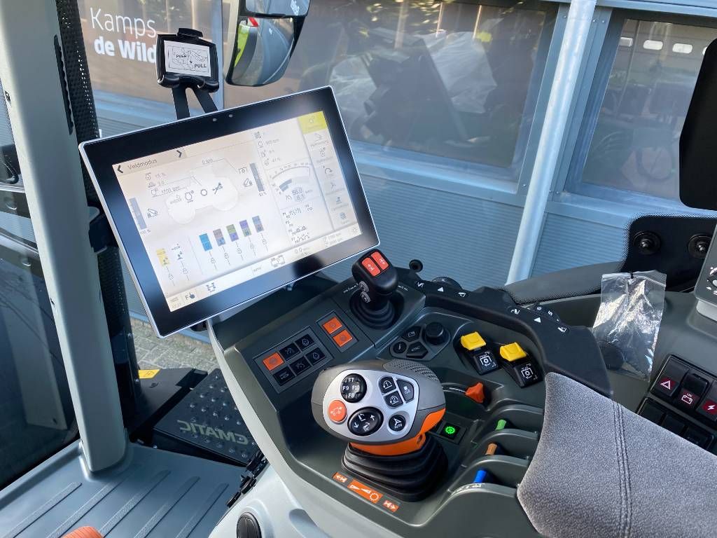 CLAAS Axion 830 Cmatic Cebis