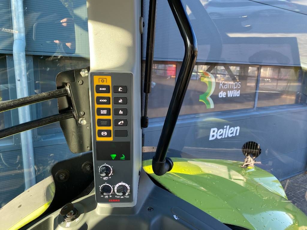 CLAAS Axion 870 Cmatic