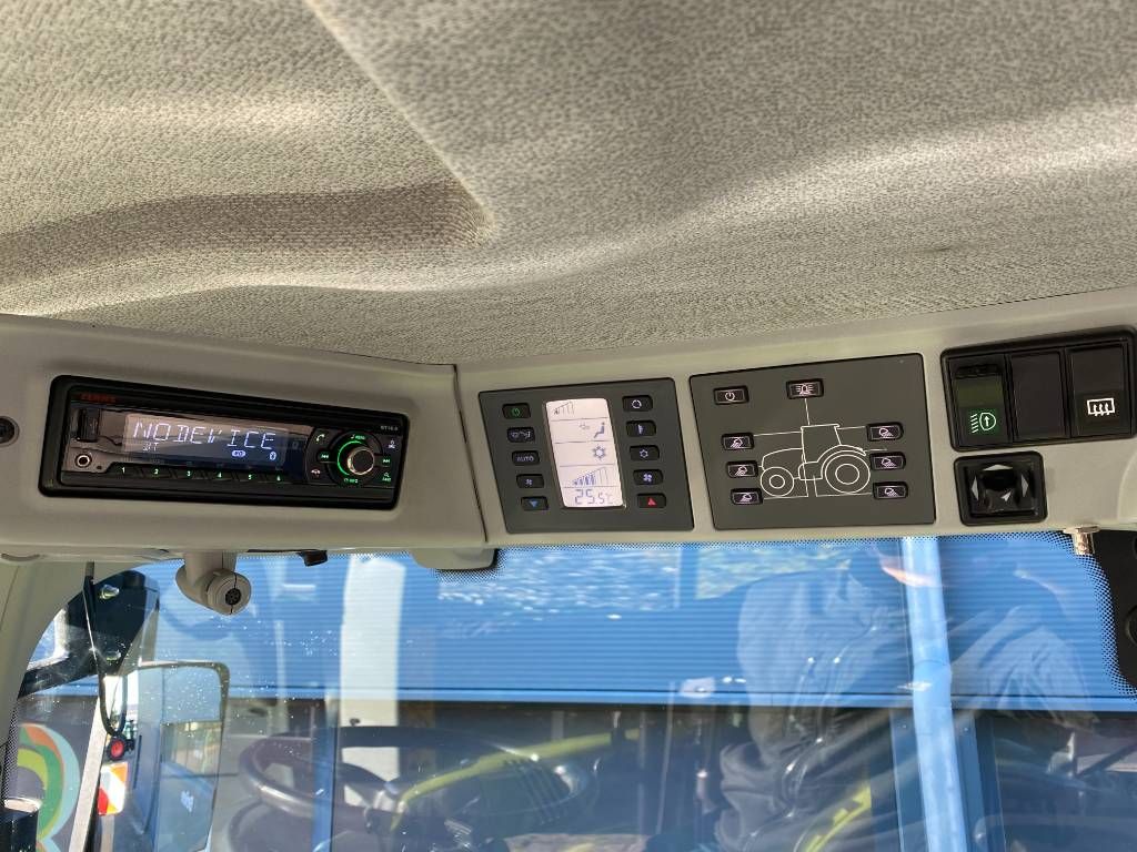 CLAAS Axion 870 Cmatic