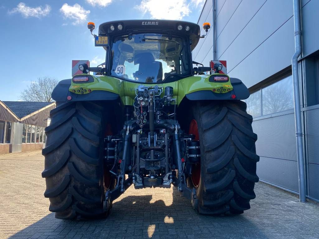 CLAAS Axion 870 Cmatic