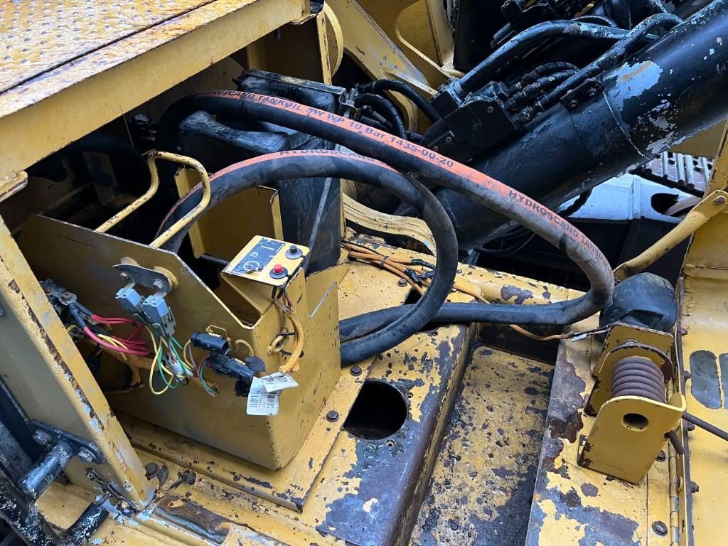 CAT 345C L UHD - 27m - OilQuick