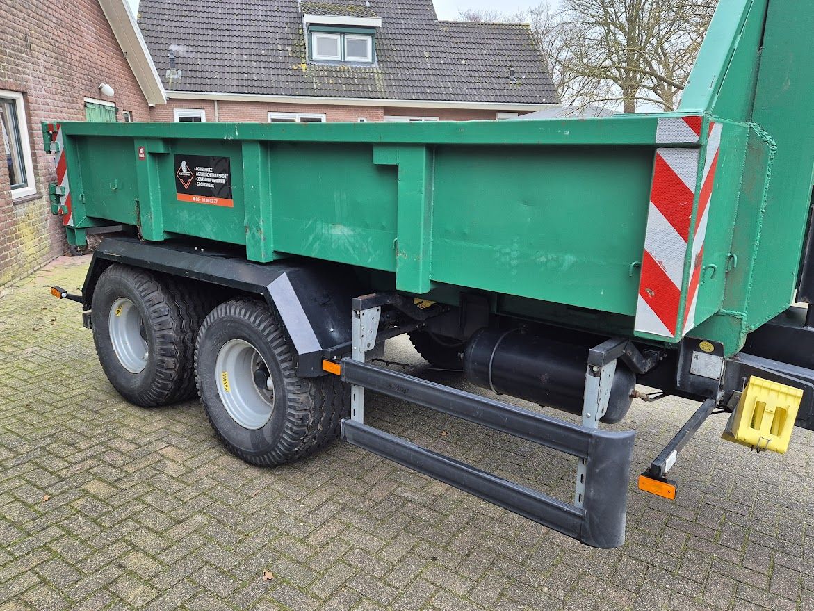 Pronar T185 haakarm carrier containerbak