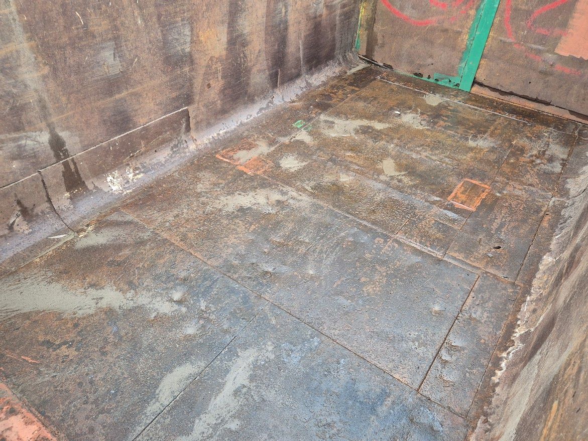 Pronar T185 haakarm carrier containerbak