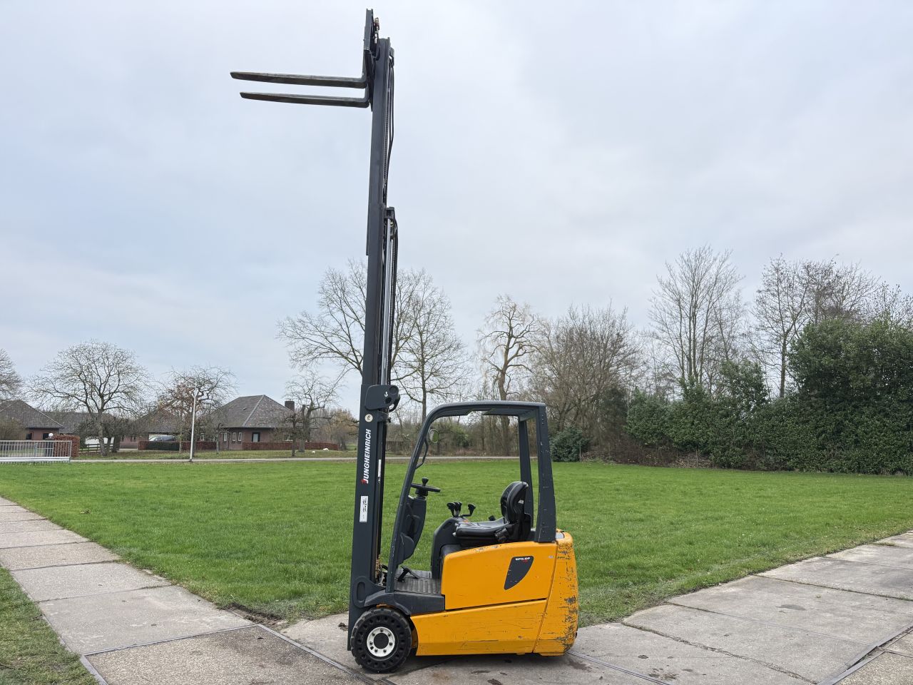 Jungheinrich 1600KG triplex Freelift Sideshift 4e 1900uur