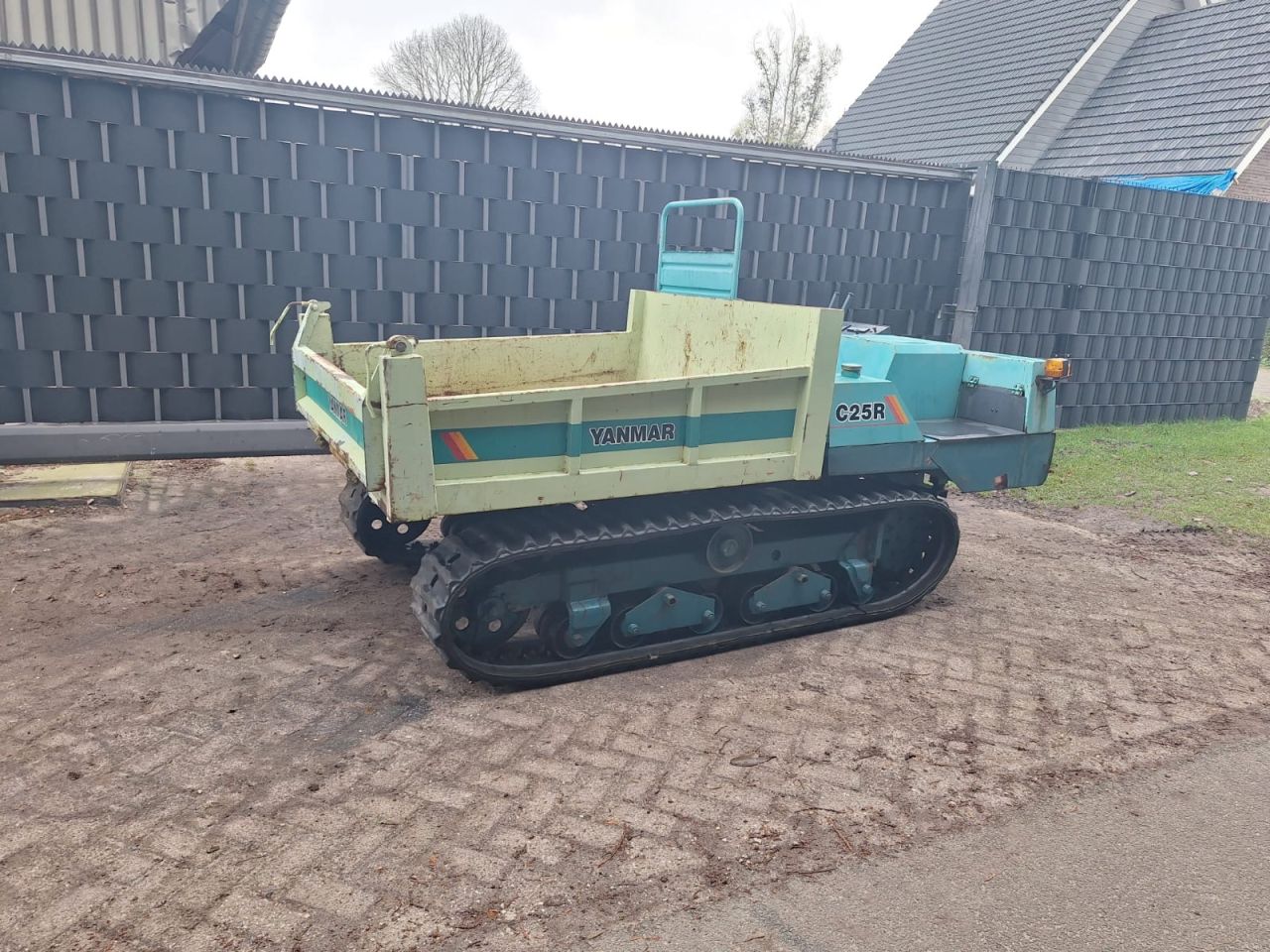 Rupsdumper yanmar hinowa graafmachine shovel